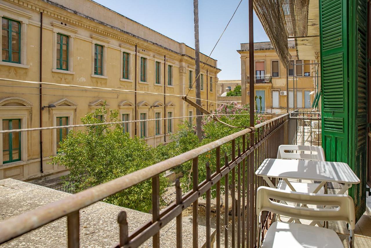 Cavour Apartments By Wonderful Italy Noto Kültér fotó